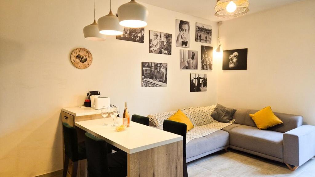 Joli T3 moderne avec terrasse & climatisation - 5