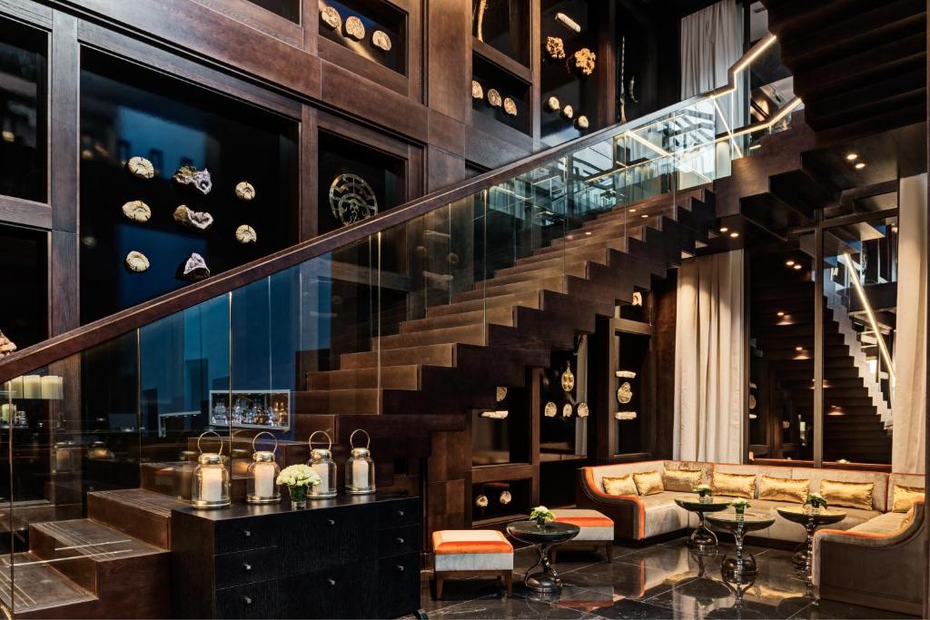 Bar/lounge