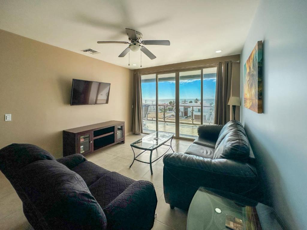 Wake Up Close to the Ocean in this 2BR Condo - 4