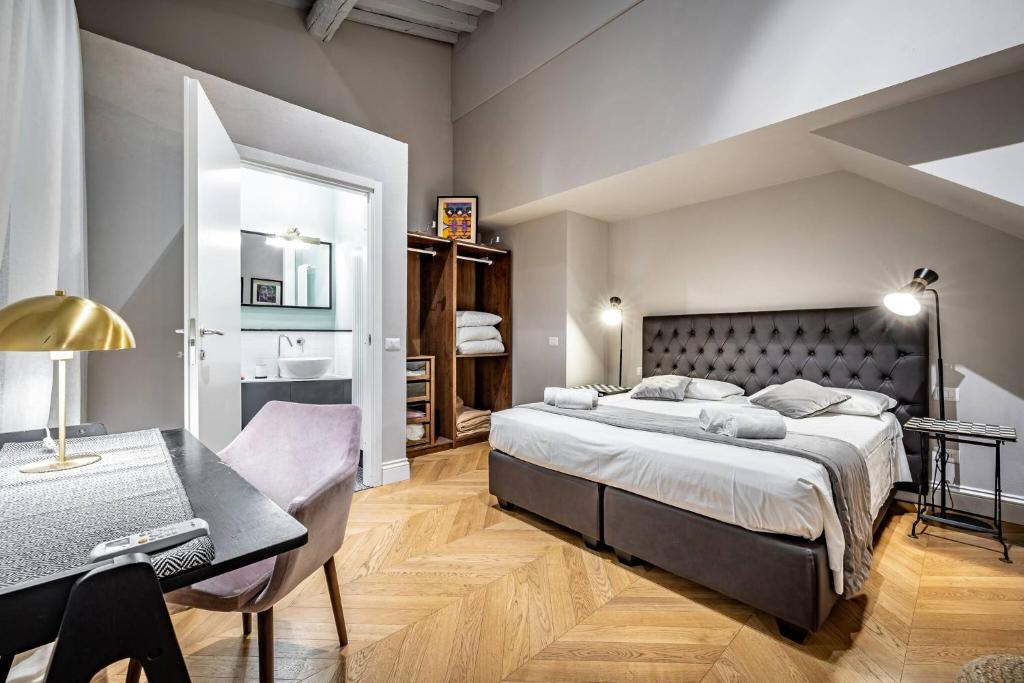 Hs4U Ricasoli Luxury apartment near Duomo N.1 - 2