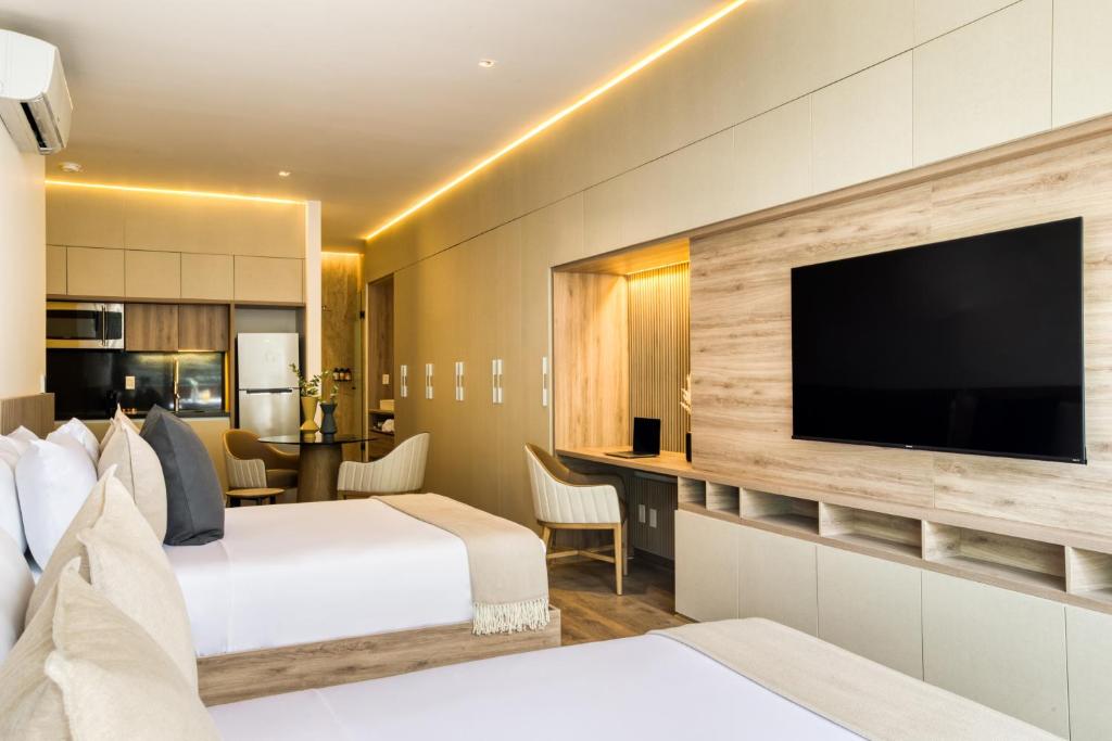 Studio Fenomenal con Balcon Priv and Rooftop whit Jacuzzi - 3