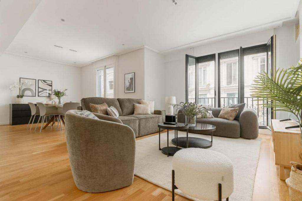 Stunning spacious -3Bdr 25Baths -Salamanca - 3