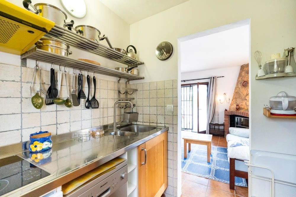 Detached House Big Terrace, Few Steps Away from the Beach, Paddel, Golf, BBQ - 4