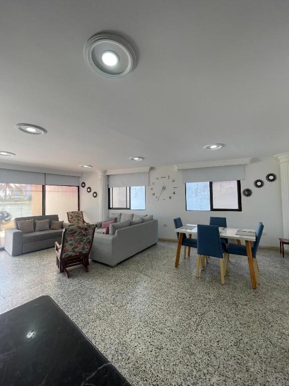 Two Bedroom Apt in Laguito - 4