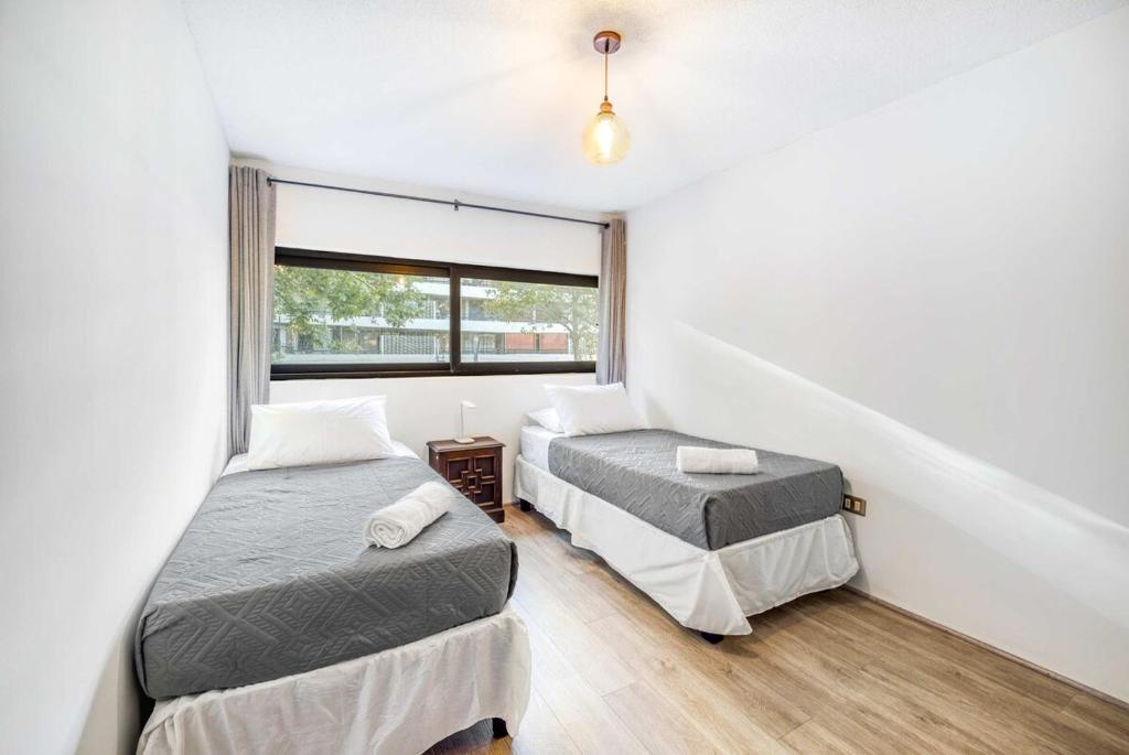 Thayer Home Apartment near Costanera y MUT - 2