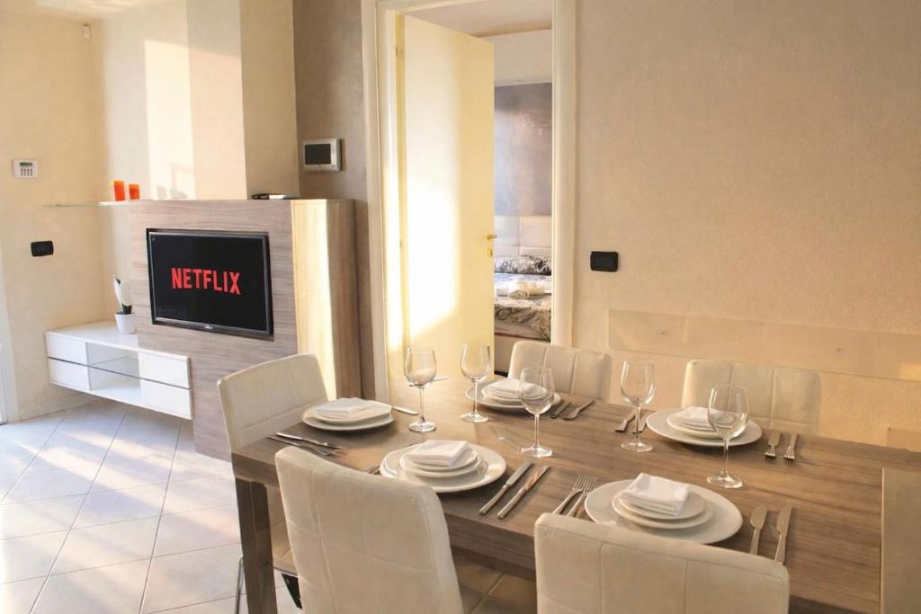 Lake Garda Apartment with Pool, Private Garden & Parking - 5