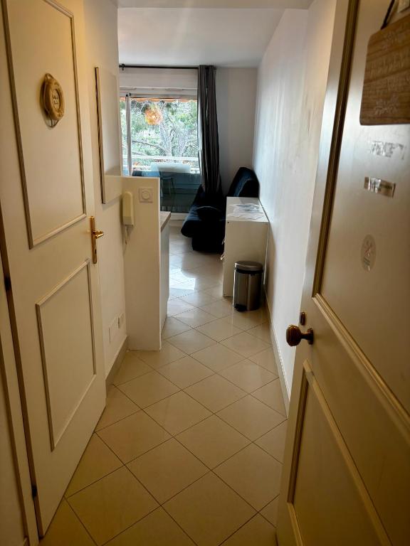 Studio with access to pool - 3