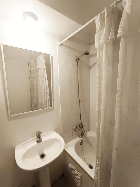 ROOM with Private Bathroom - HABITACIÓN con Baño Privado - 5