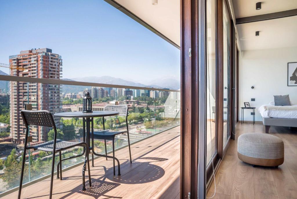 Relajate en Las Condes 2D2B totalmente equipado - 1