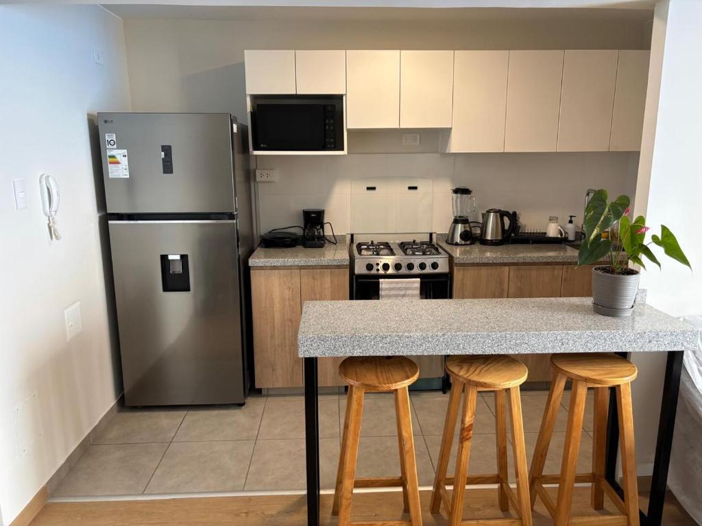 Apartamento con habitación amplia y baño propio a 15 minutos del aeropuerto - 4