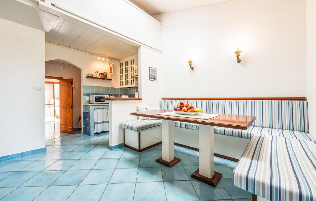 Beautiful Home In Stintino With Wifi - 5