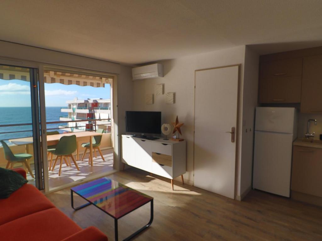 Moderne T2 Climatisé avec Piscine à Sète - FR-1-472A-325 - 2