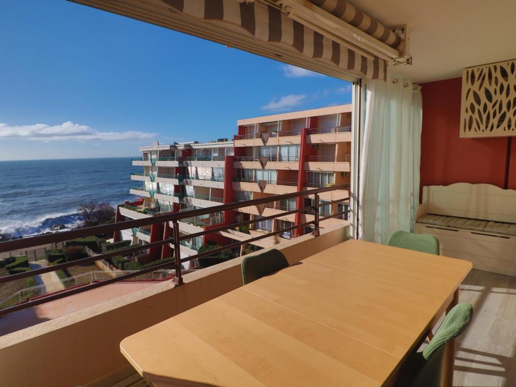 Moderne T2 Climatisé avec Piscine à Sète - FR-1-472A-325 - 4