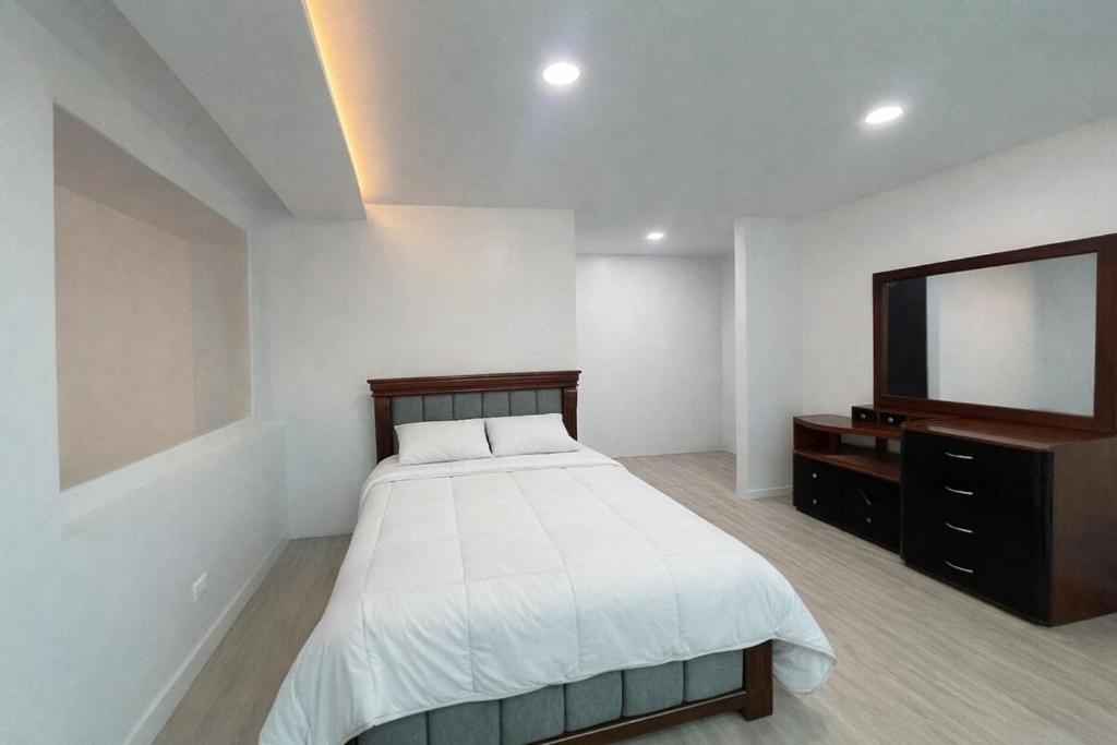 Spacious modern and cozy house - 2