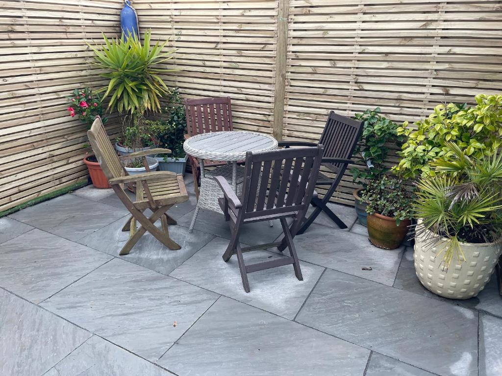 Brixham Breeze Cabin photo 7