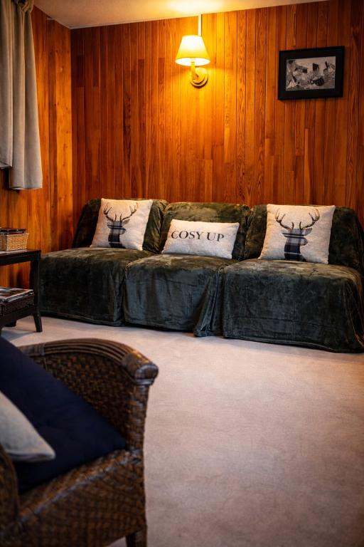 Splendid ski-in,ski-out historical chalet! - 2