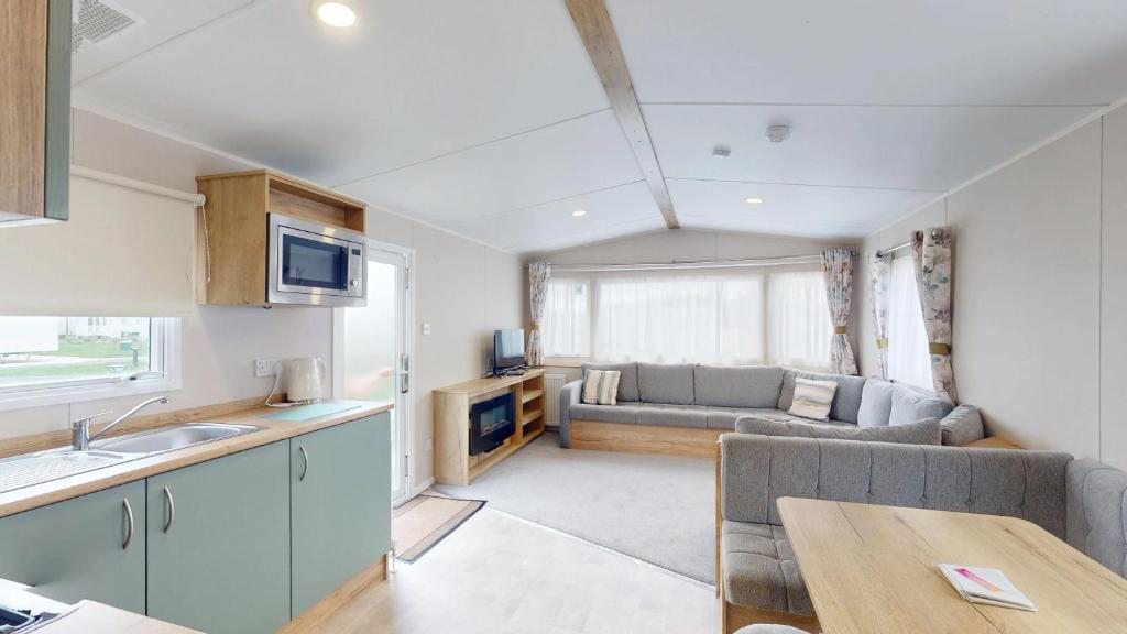 Unity Beach Caravan, Brean - pet-friendly stay