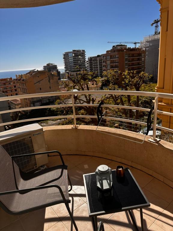 2p - vue mer et montagne - Monaco - 3