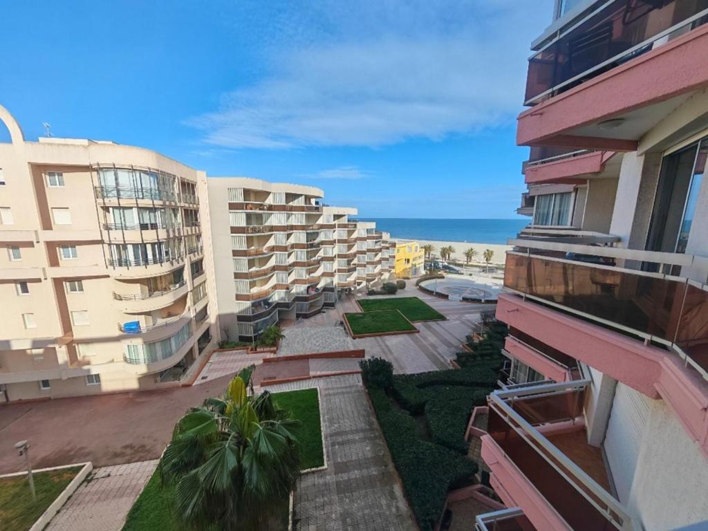 Canet-en-Roussillon T2 Pieds dans l'Eau avec Parking - Idéal 4 Pers - FR-1-794-173 - 1