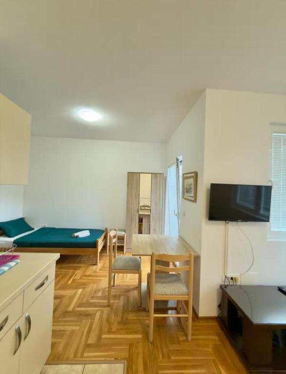 ADAIST Apartments Budva Free Parking & Balcony - 5