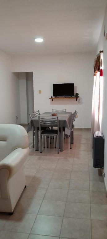 Departamento amoblado completo zona céntrica - todos los servicios - 5