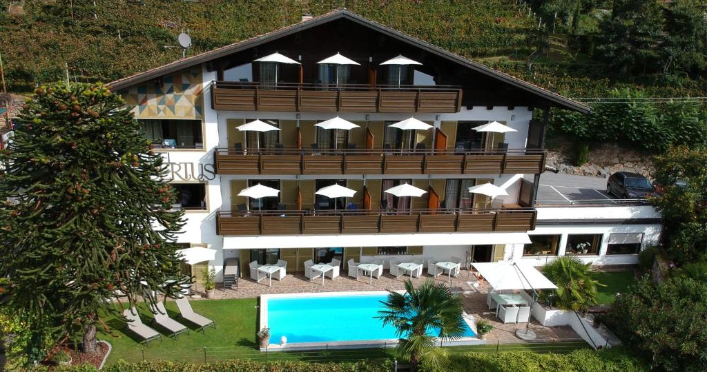 Hotel Garni Hubertus - 1