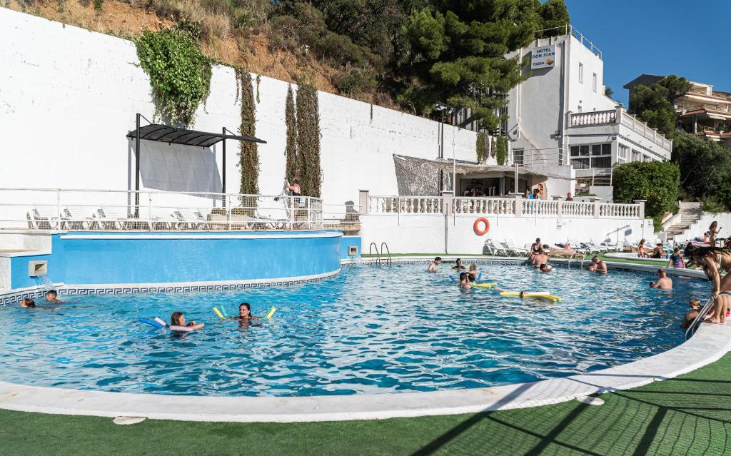 スイミングプール