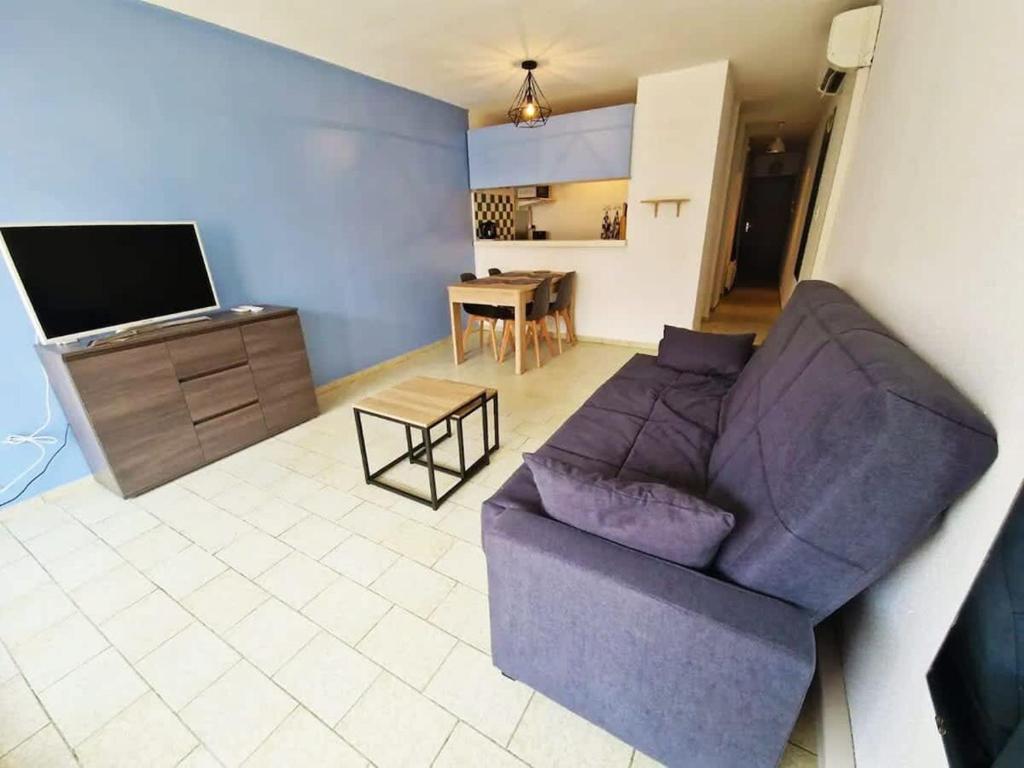 Charming 1 Bedroom Apartment in Le Grau du Roi Steps from the Beach - 2