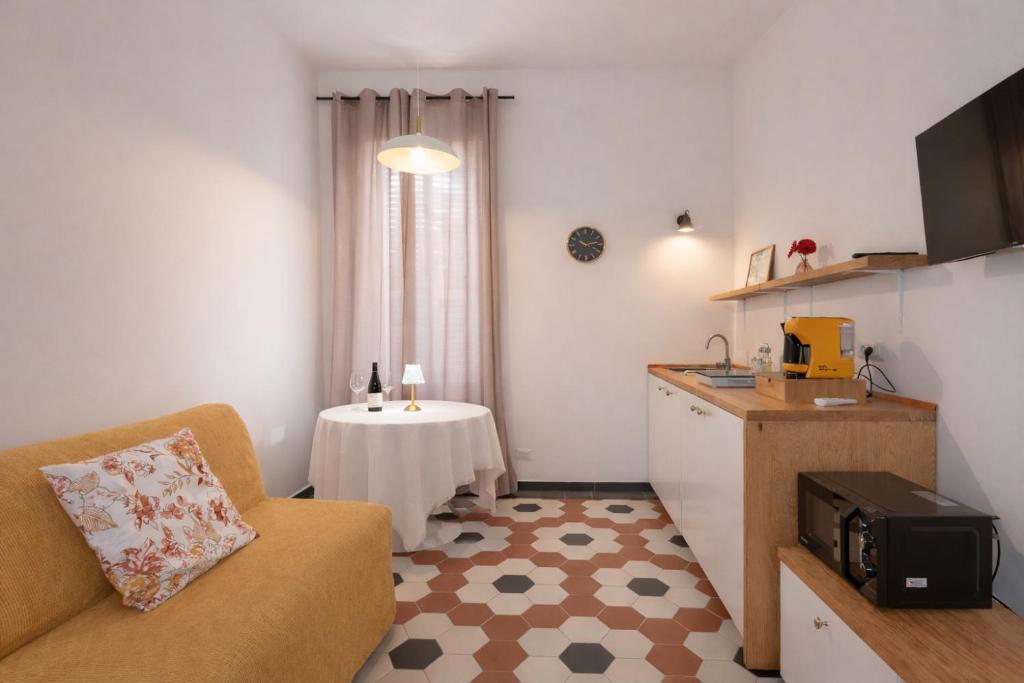 Apartment near the Colosseum, Metro A 150 meters - 2