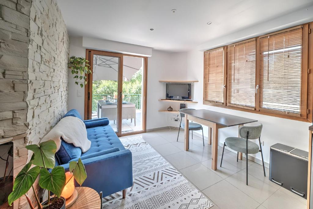 Le Bach - 5 min from Lake Annecy Terrace & Parking by ImmoConciergerie - 2
