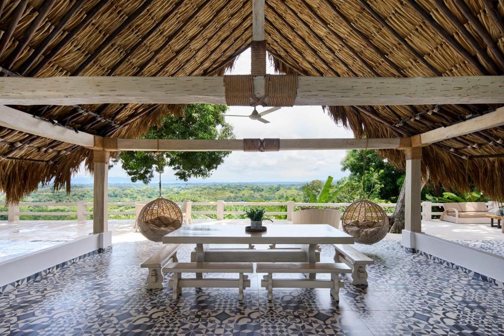 Tropical Luxury Experience in Los Mangos! - 1