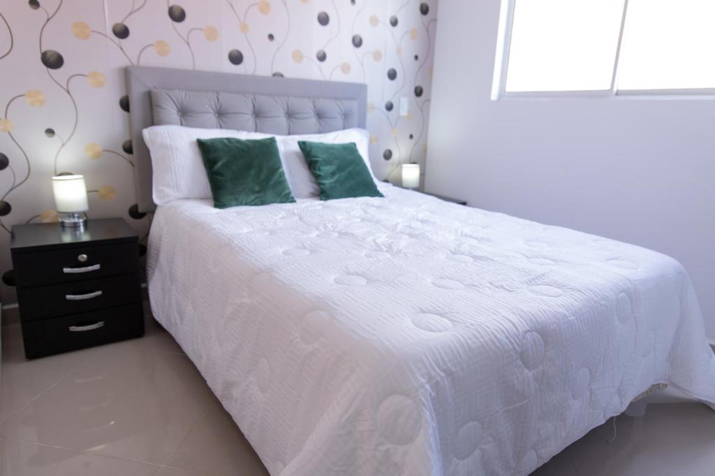 504-Apartamento 3BR a Pasos del Parque de Sabaneta - 1