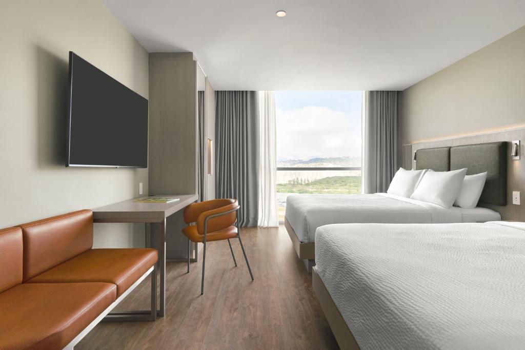 Courtyard by Marriott Quito Airport - 3