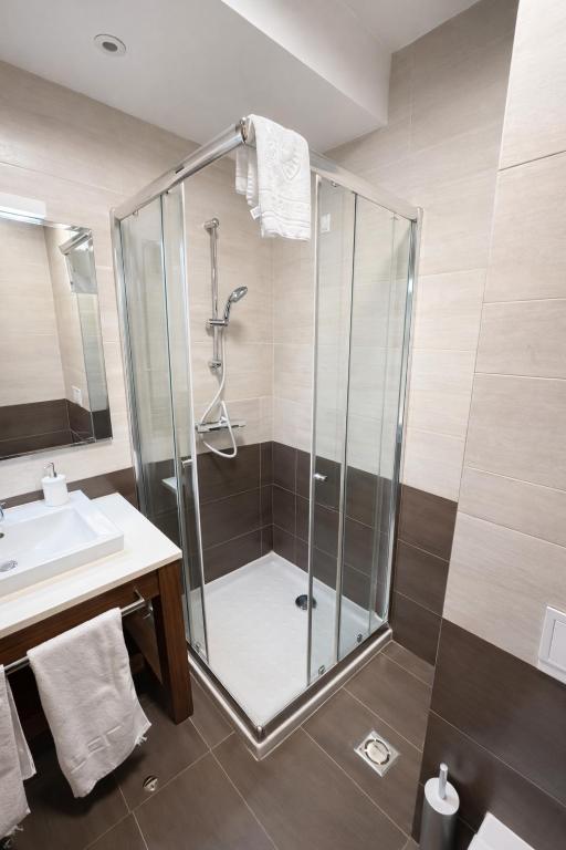 PeakView 508 Cozy Alpine Apartment - u sklopu hotela Vucko Jahorina - 5