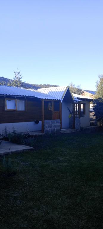Dos ambientes con quincho en Bariloche - 3