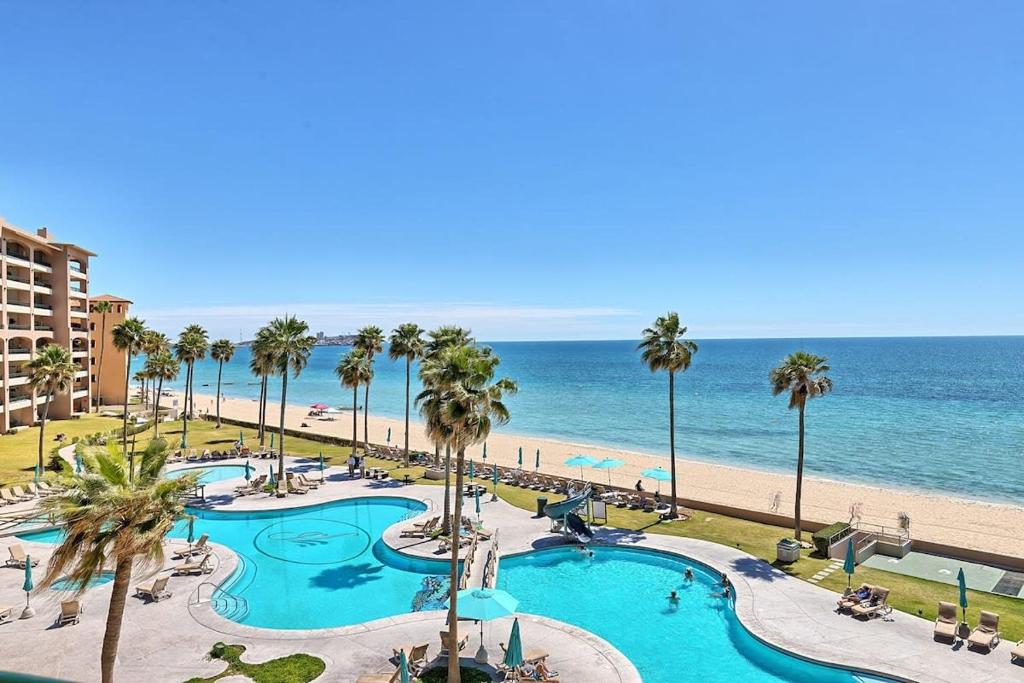 3 Bedroom Beach Front at Sonoran Spa E410 - 2