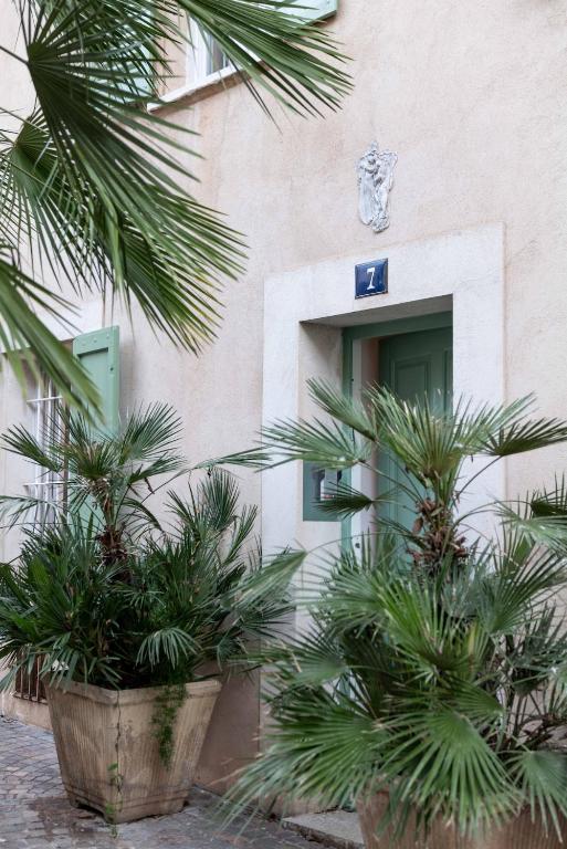 NEW - Luxury house near the beach 3BDR-3BTH - 4