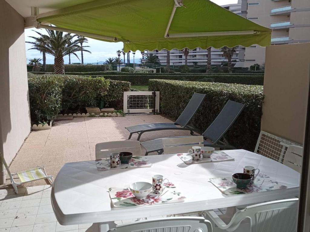 Appartement RDC avec Terrasse Accès Mer pour 4, à Canet-Plage - FR-1-696-134 - 1