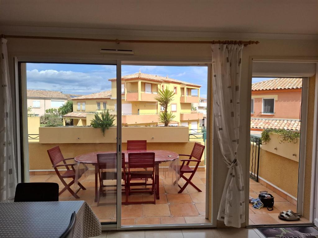 Valras-Plage : Duplex 2 Ch avec Piscine, Clim, Terrasse - FR-1-781-115 - 3