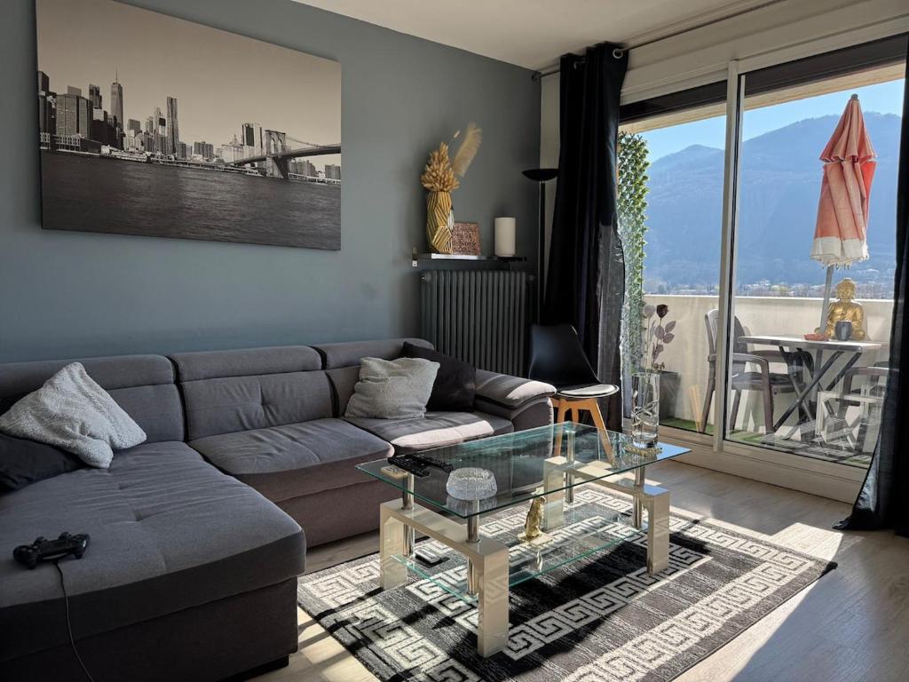 Panoramic top floor - Mountain view - 6 people 2 chambres - 1
