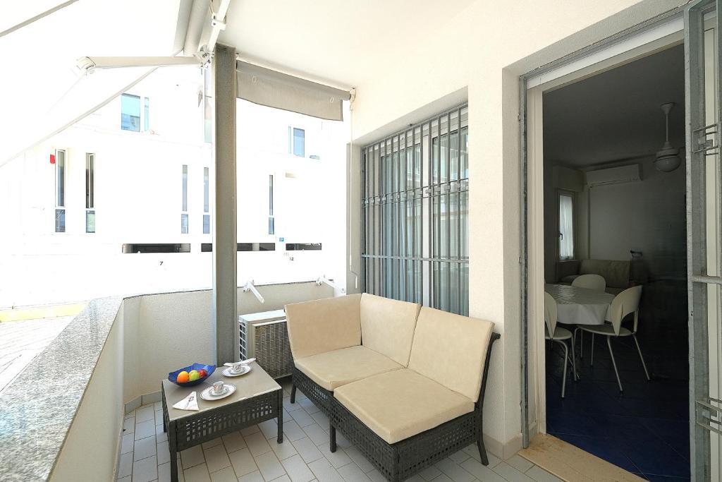 3 CAMERE 6 POSTI LETTO 30m DAL MARE PIAZZA AURORA - 1