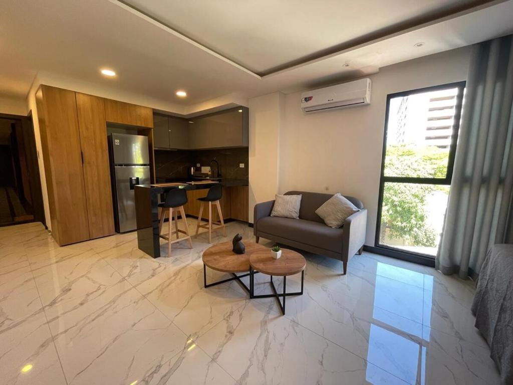 Luxury Apartment near Las Brisas Mall - 2