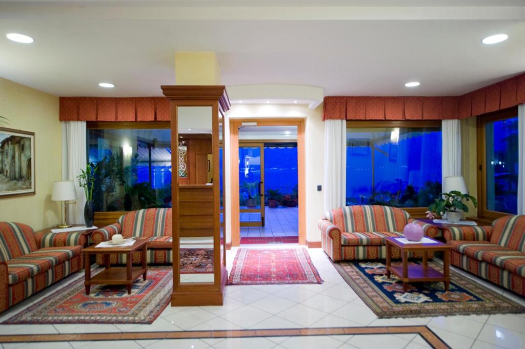 Hotel Astoria - 3stelle S photo