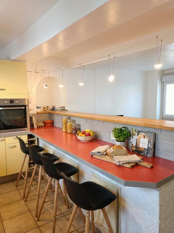 L'Escale du Faubourg - Grande maison avec Bureaux et WiFi - 2