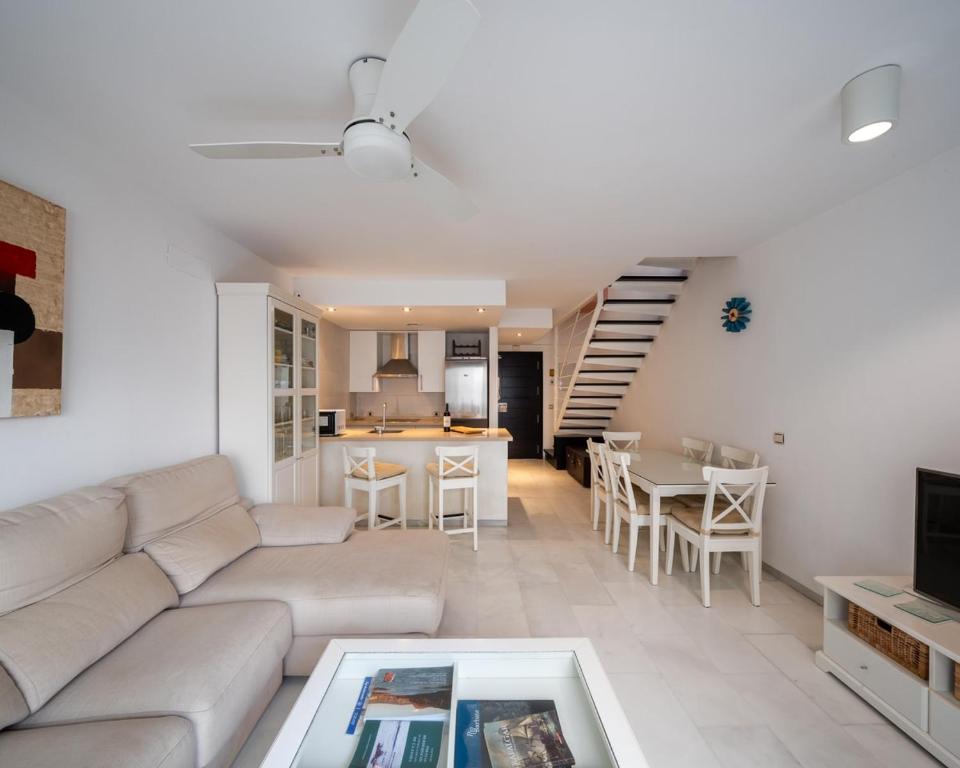 Duplex in paradise - 1