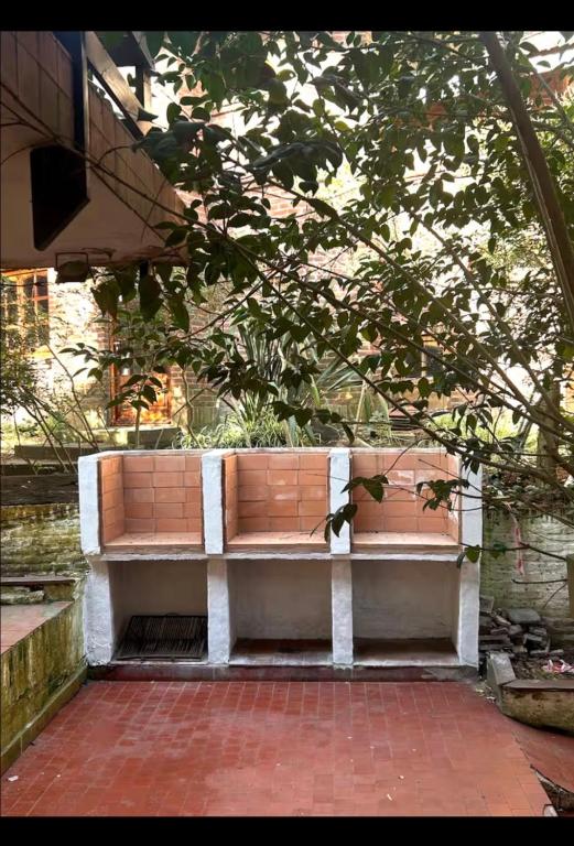 Departamento tipo duplex cerca de todo pero con la tranquilidad del bosque - 2