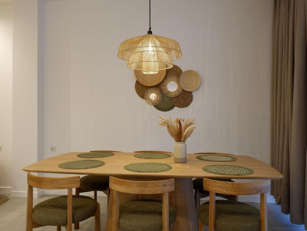 Milos cozy, family-friendly apartment in Patraix - 2