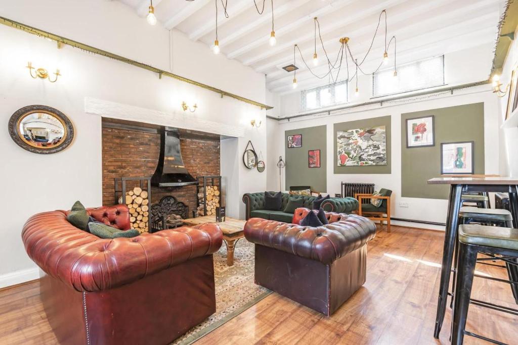The Hand Hotel, Chirk photo 3