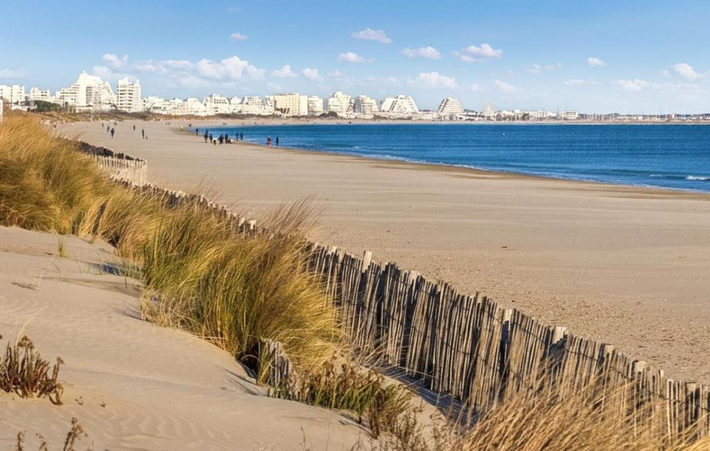 1 Bedroom Amazing Apartment In La Grande-Motte - 4