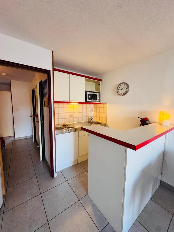 Les Soleillades-T2 pour 5 pers-piscine, parking privé- LaConciergerieByNina - 4